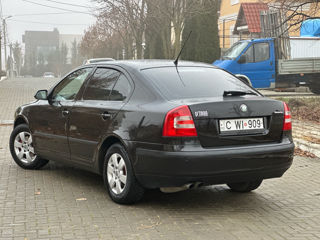 Skoda Octavia foto 4