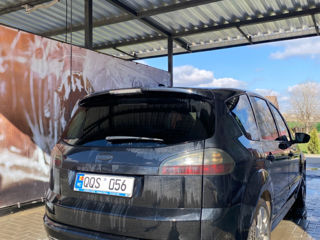 Ford S-Max foto 1