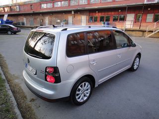 Volkswagen Touran фото 7