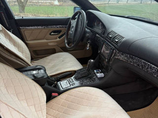 BMW 5 Series foto 5