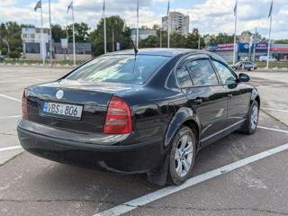 Skoda Superb foto 1