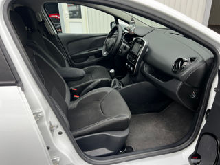 Renault Clio foto 16