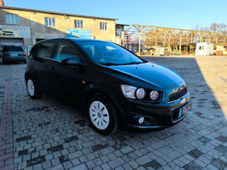 Chevrolet Aveo foto 3