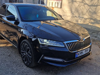 Skoda Superb foto 2