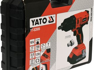 YT-82806 Аккумуляторный ударный гайковерт 700Нм, 300Нм   "Yato"