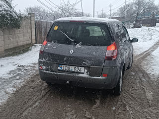 Renault Grand Scenic foto 7