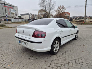 Peugeot 407 foto 2