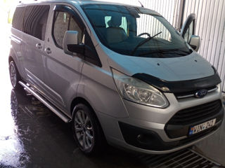 Ford Transit custom foto 2