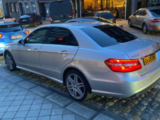 Mercedes E-Class foto 8