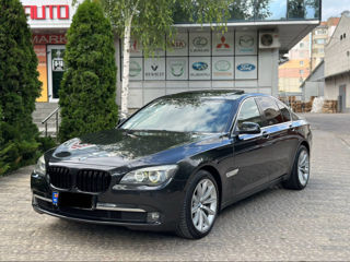 BMW 7 Series foto 1