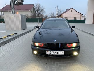 BMW 5 Series foto 7