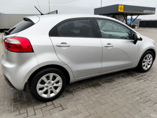 KIA Rio foto 6