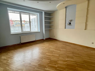 Apartament cu 4 camere, 156 m², Centru, Chișinău foto 11