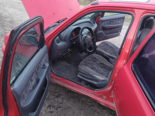 Nissan Micra foto 4