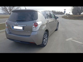 Toyota Verso foto 6