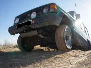 Isuzu Trooper foto 3