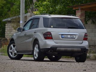 Mercedes ML Class foto 2