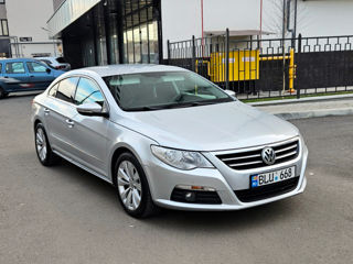 Volkswagen Passat CC foto 2