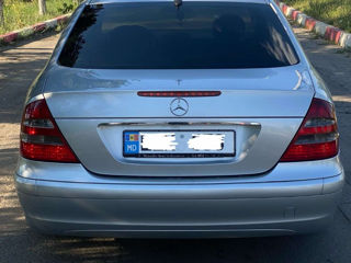 Mercedes E-Class foto 4