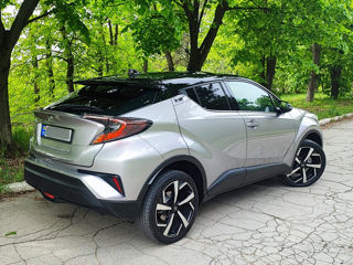 Toyota C-HR foto 3