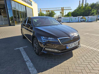 Skoda Superb foto 2