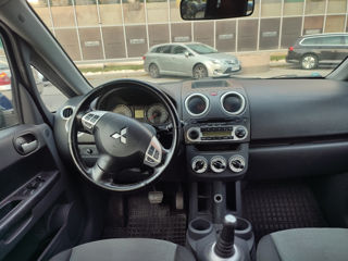 Mitsubishi Colt foto 9