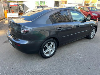 Mazda 3 foto 3