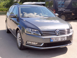 Volkswagen Passat foto 2