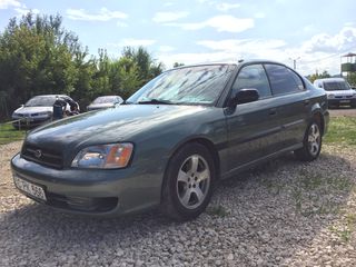 Subaru Legacy foto 2