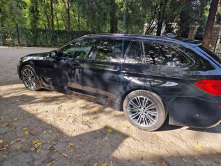 BMW 5 Series foto 10