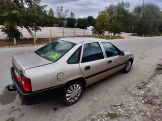 Opel Vectra foto 2