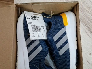 Adidas Racer TR211