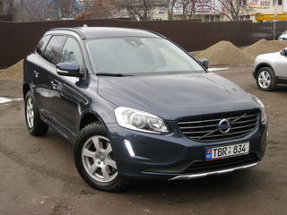 Volvo XC60 foto 1