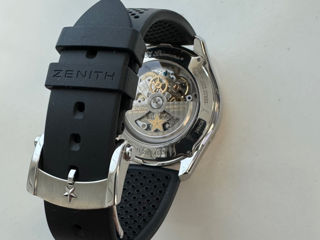 Часы Zenith El Primero Chronomaster foto 7