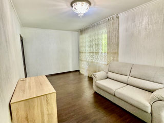 Apartament cu 2 camere, 65 m², Botanica, Chișinău foto 1