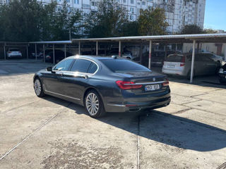 BMW 7 Series foto 4