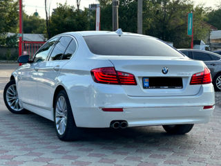 BMW 5 Series foto 3