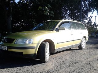 Volkswagen Passat foto 1