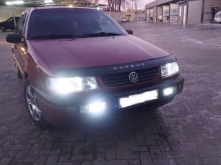 Volkswagen Passat foto 3