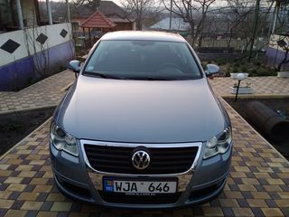 Volkswagen Passat foto 1