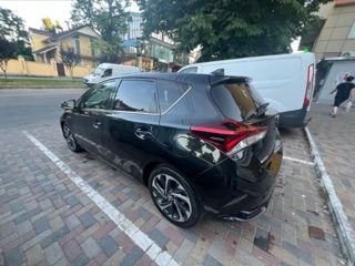 Toyota Auris foto 5