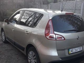 Renault Grand Scenic foto 3