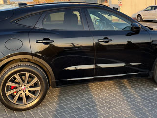 Jaguar E-Pace foto 5