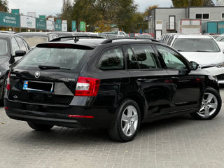 Skoda Octavia foto 3