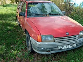 Opel Kadett foto 2