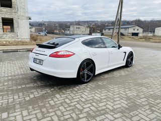 Porsche Panamera foto 3