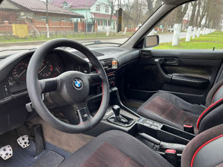 BMW 5 Series foto 2