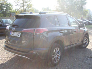 Toyota Rav 4 foto 4