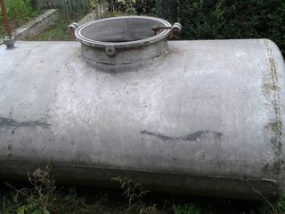 Vind cisterna din aluminiu gros 1.4t,Продаю алюминиевую  цистерну 1.4t, бочка, butoi foto 5