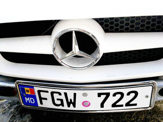 Mercedes Series (W123) foto 5